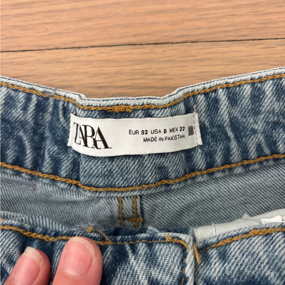 Zara Shorts - Picture 3 of 3
